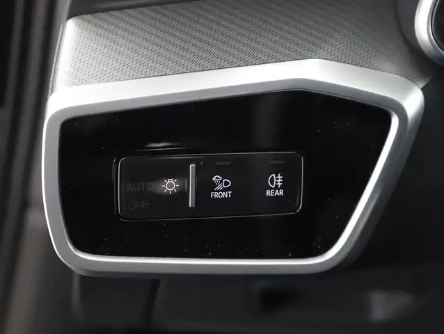 Audi A6 view 21