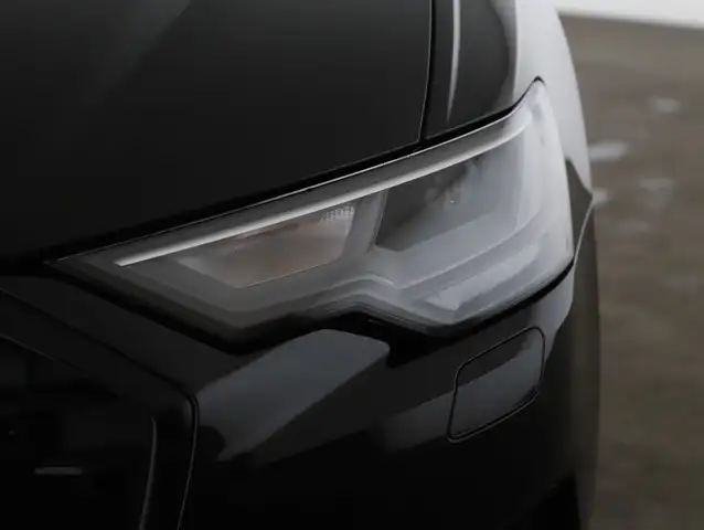 Audi A6 view 27