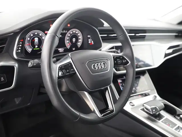 Audi A6 view 11