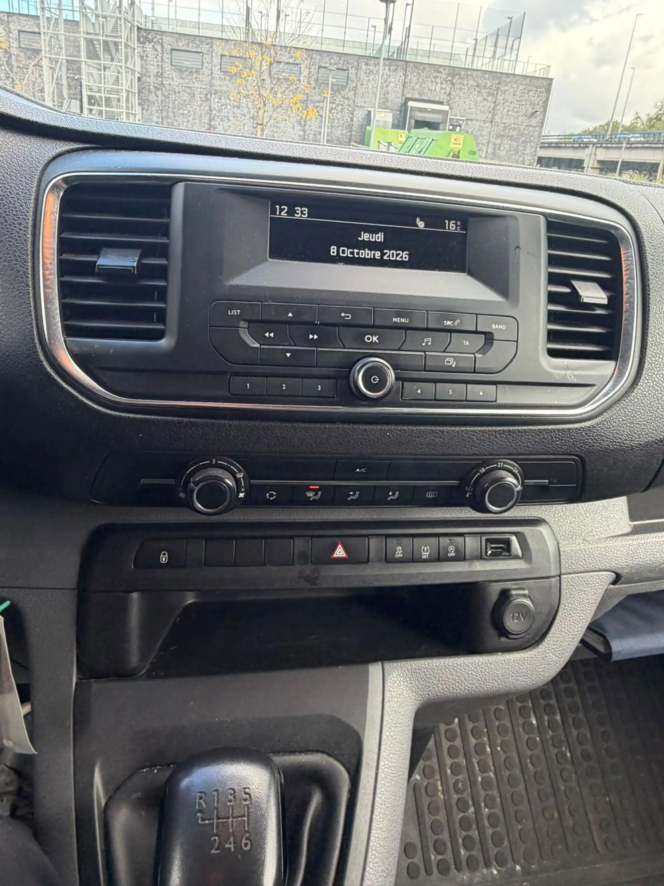 Peugeot Traveller Traveller 1.6 HDI 9 place airco — photo 13