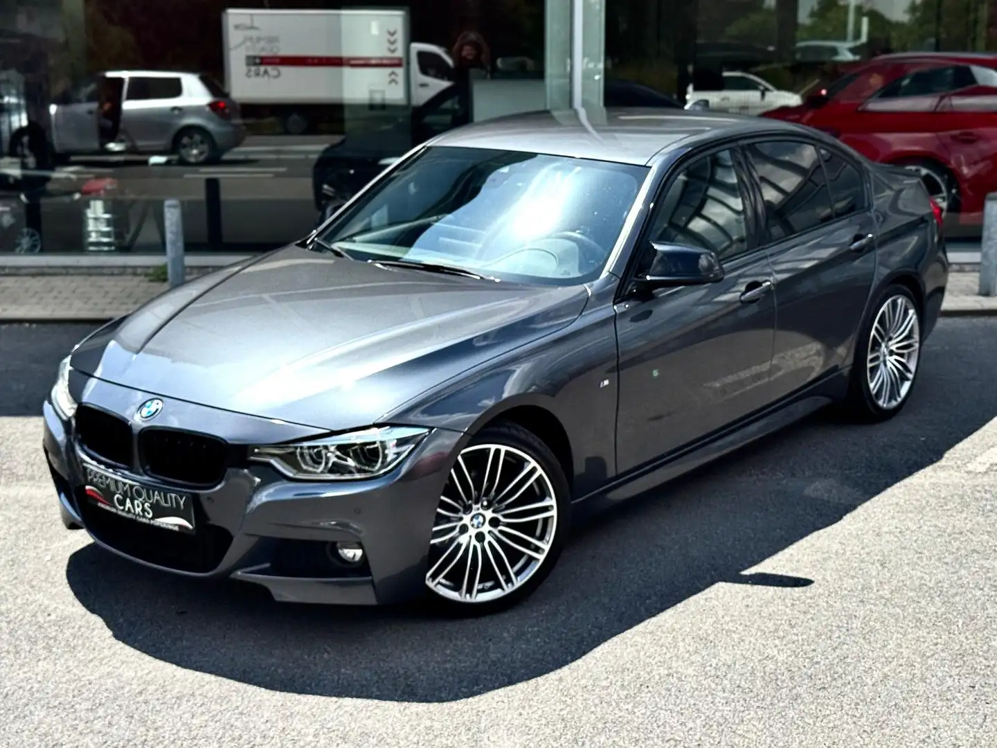BMW 318 318 IA *M PACK* / AUTOMAAT / SHADOW LINE / PDC / Grey - 2