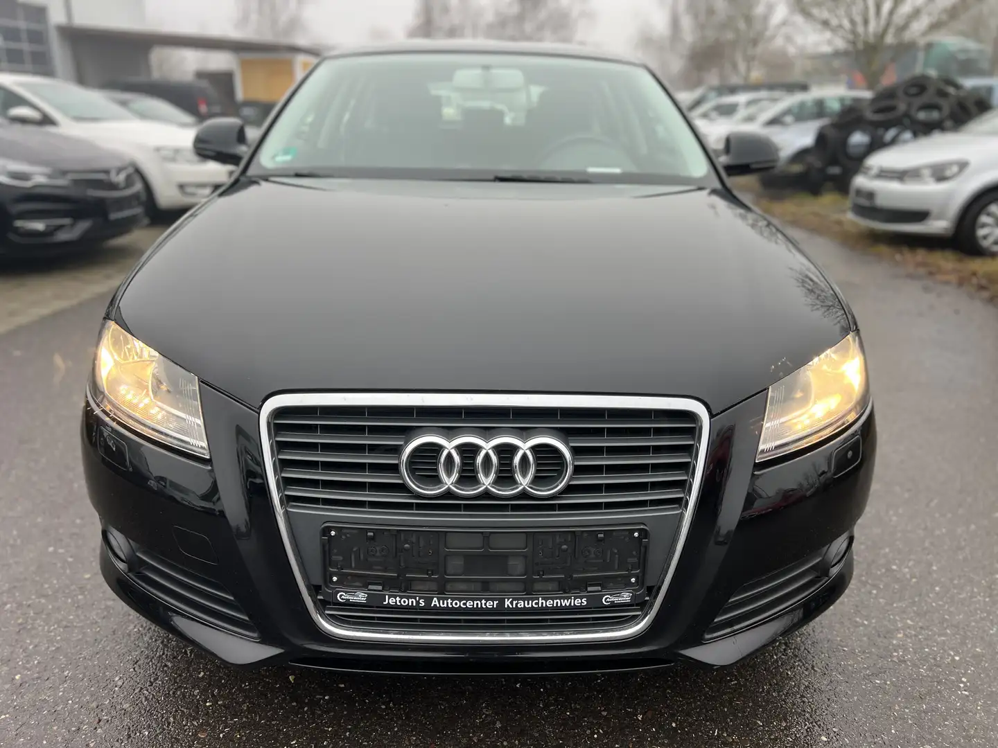Audi A3 1.6 Attraction, TÜV Neu Schwarz - 2