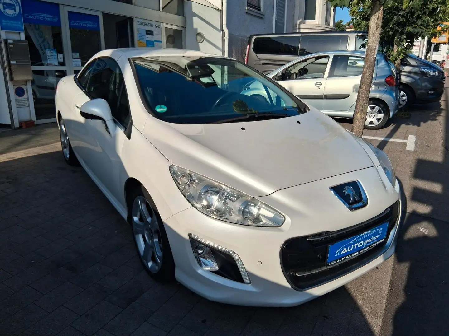 Peugeot 308 CC Cabrio Allure /Parkpilot/II Hand/Leder/ Blanc - 2