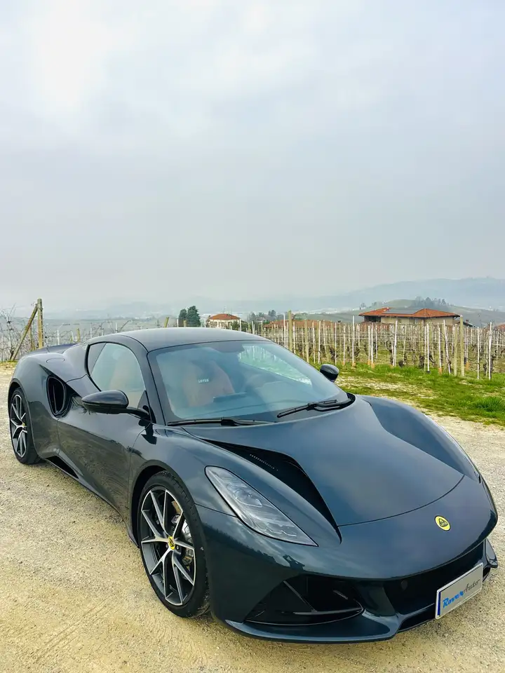 Lotus Emira 2024