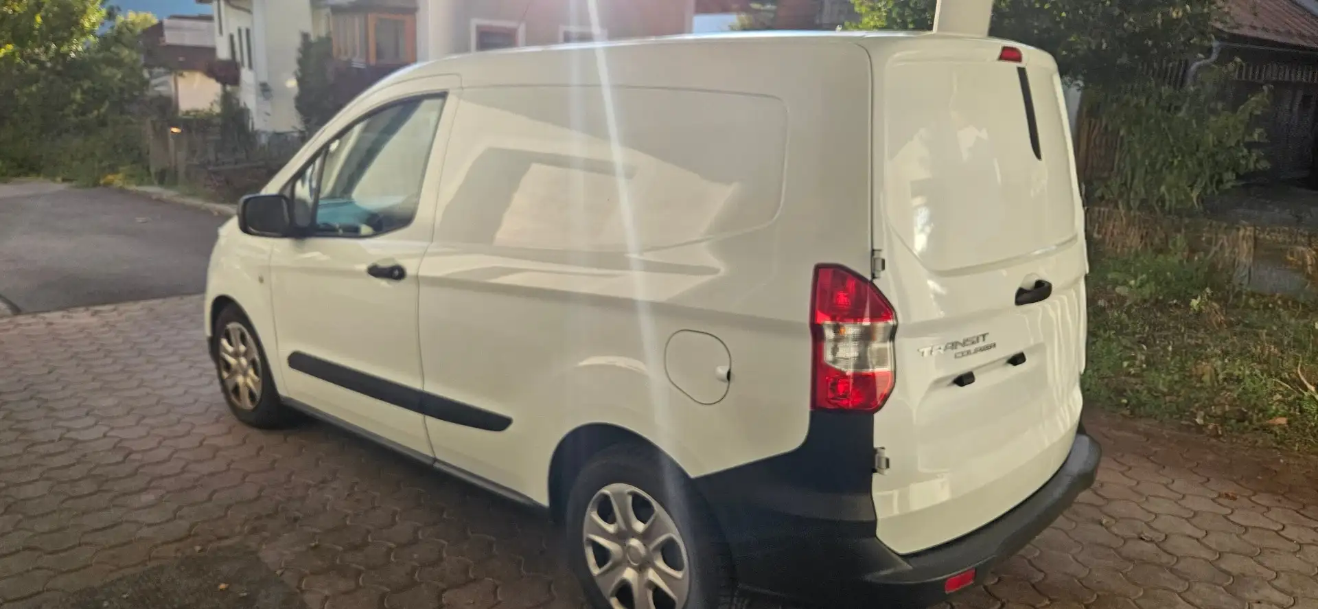 Ford Transit Courier 1,5 TDCi Trend - 2