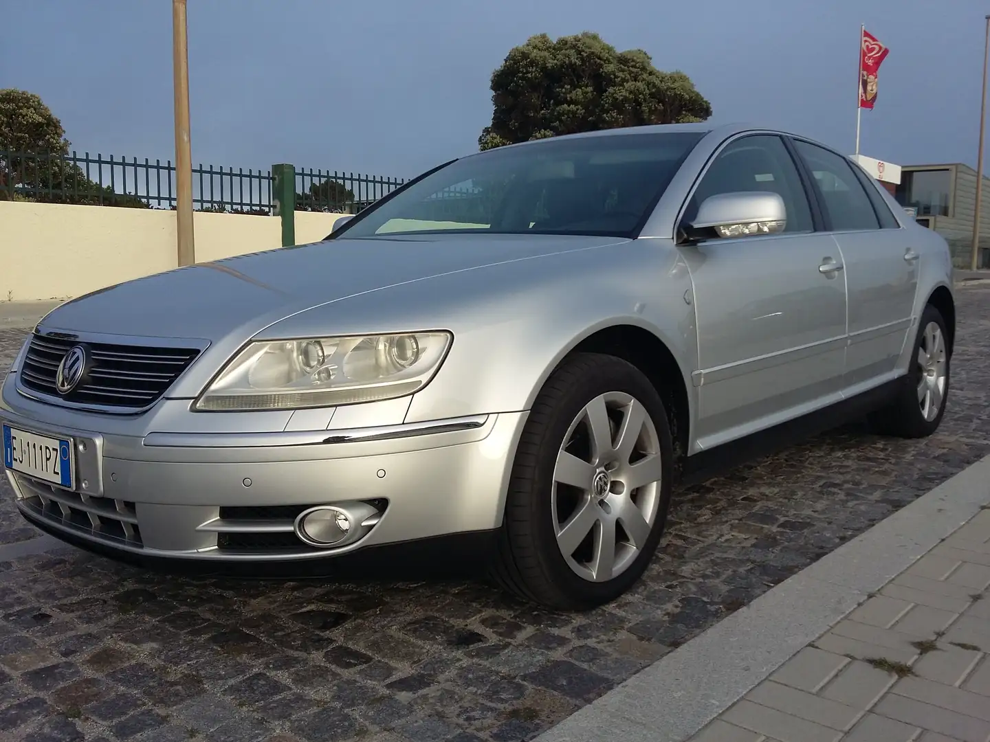 Volkswagen Phaeton 3000 V6 TDI 5 posti Grigio - 1
