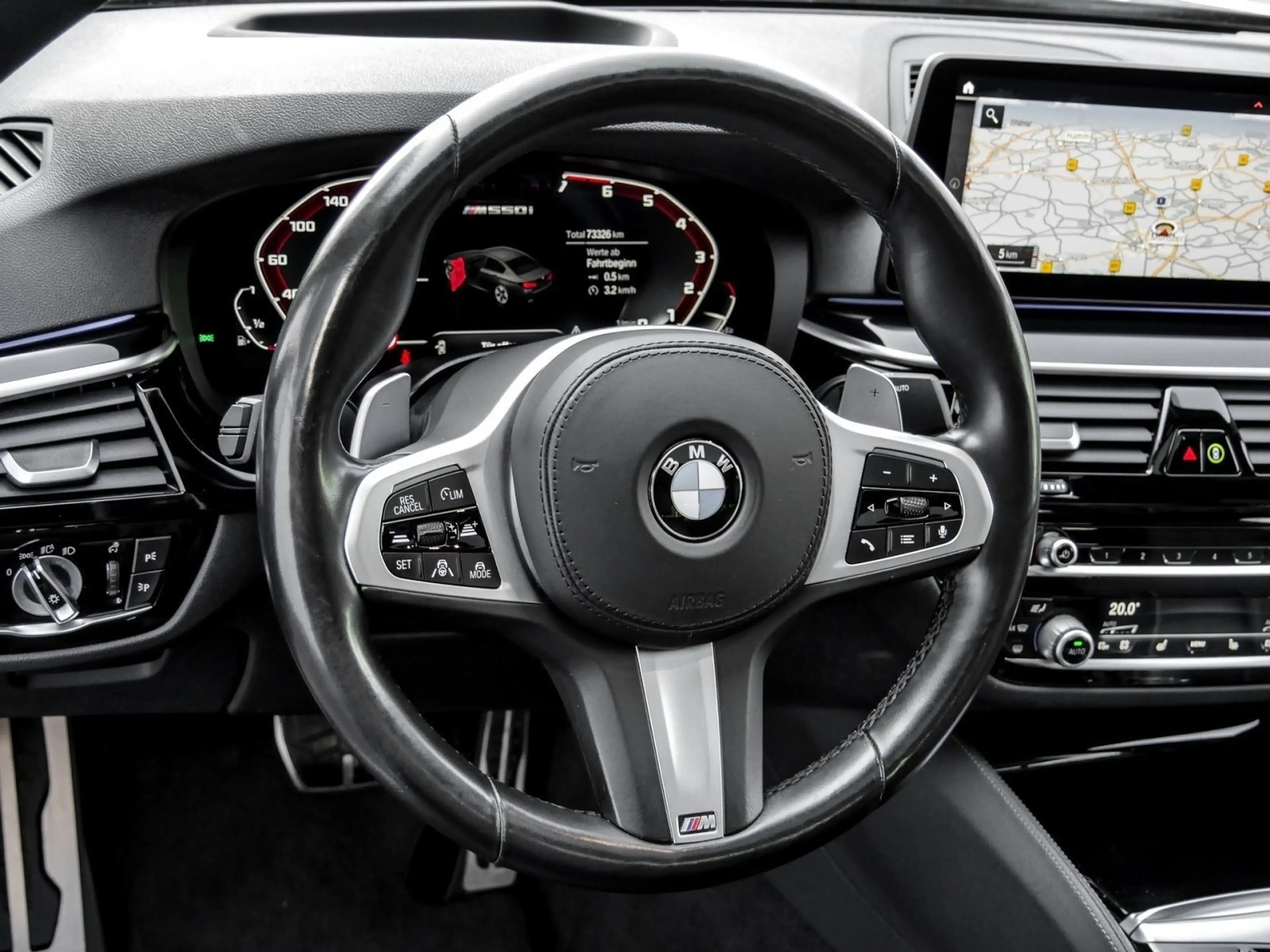 BMW 550 M550i xDrive M SPORT+GLASDACH+HuD+H/K+DA PROF+360° — photo 9