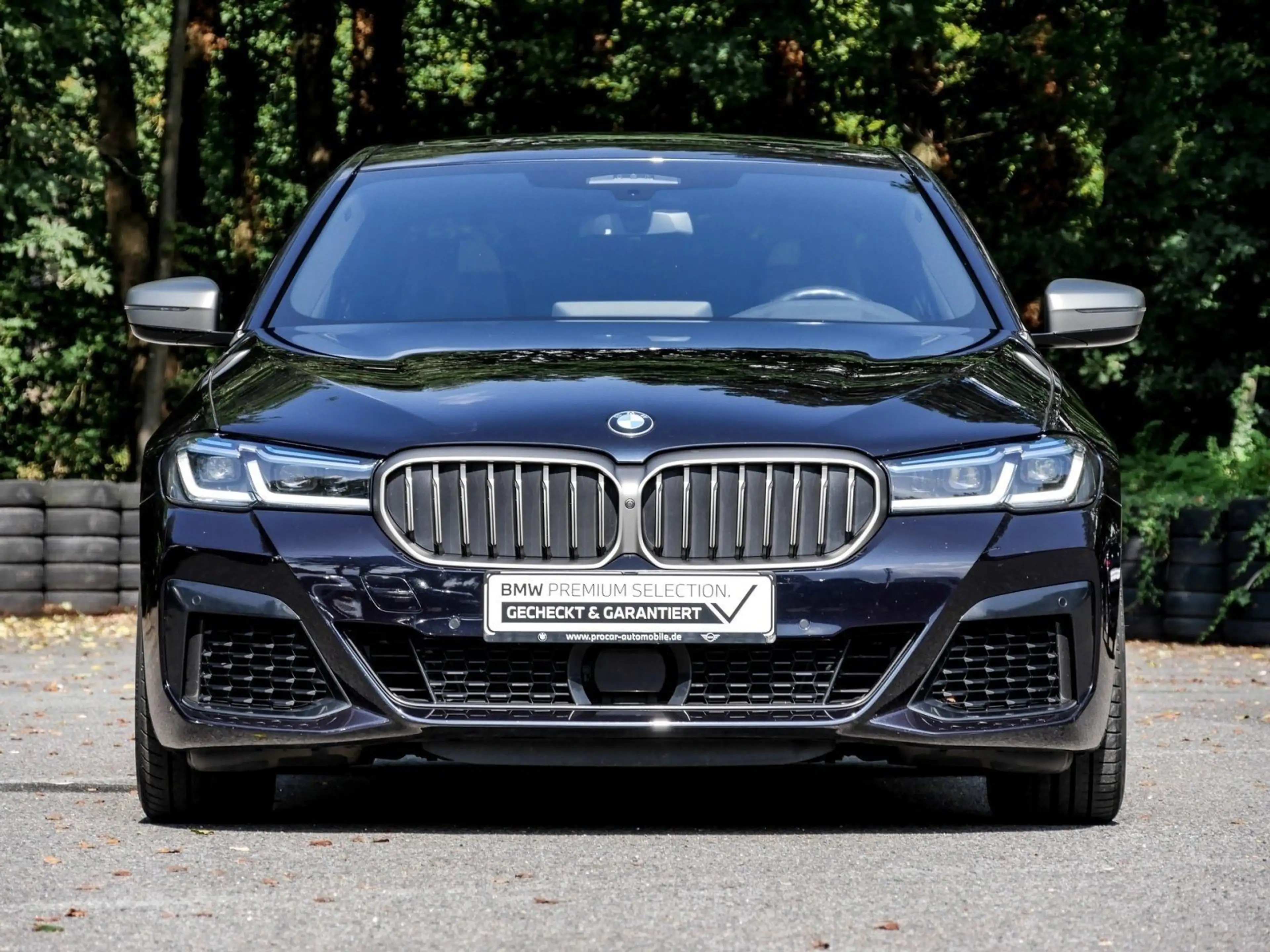 BMW 550 M550i xDrive M SPORT+GLASDACH+HuD+H/K+DA PROF+360° — photo 18