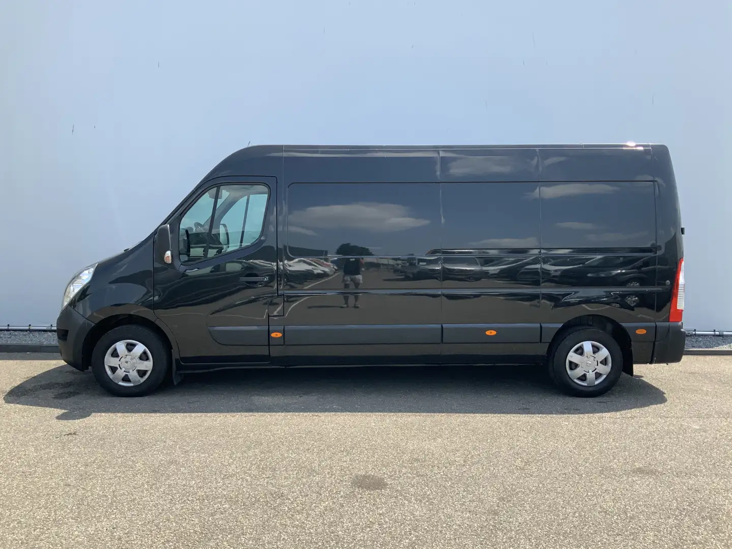 Renault Master T35 2.3 dCi L3H3 Eco Maxi Airco 3 Zits Trekhaak 25 Zwart - 2