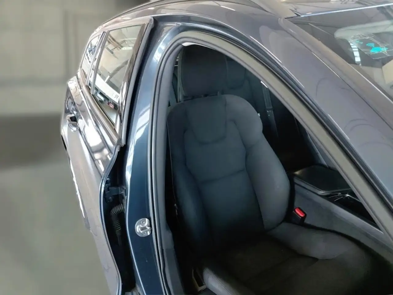 Volvo V60 B4 D AUTOM. MOMENTUM BUSINESS STATION WAGON, миниатюра 10