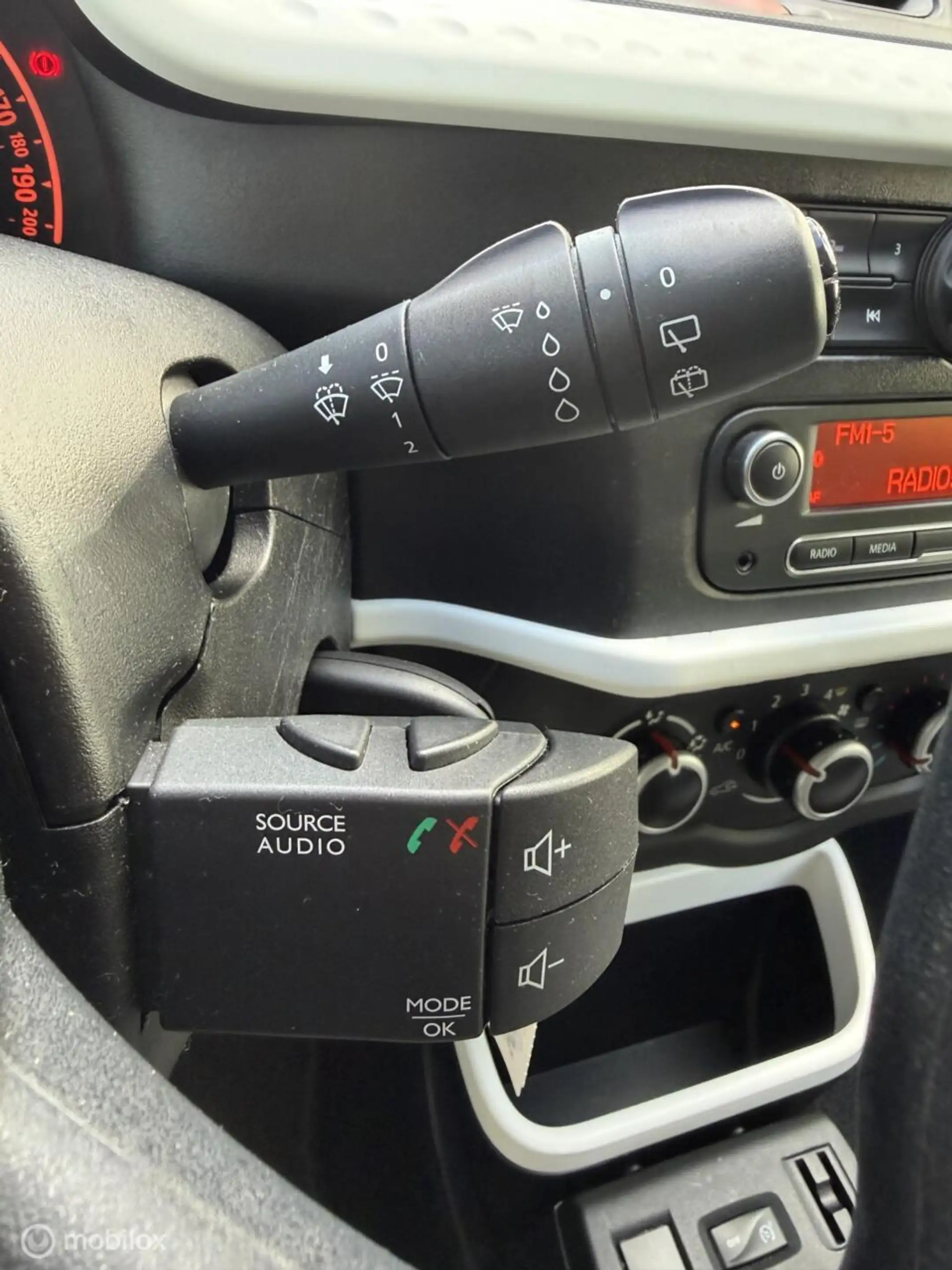 Renault Twingo 1.0 SCe Collection*APK 06/27*BLUETOOTH*AIRCO — photo 12