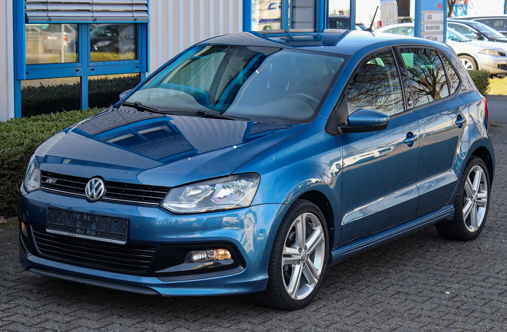 Volkswagen Polo R-LINE Sound*NAVI*SiHEIZ*TEMPO*PDC*MALLORY ALU* Blau - 1