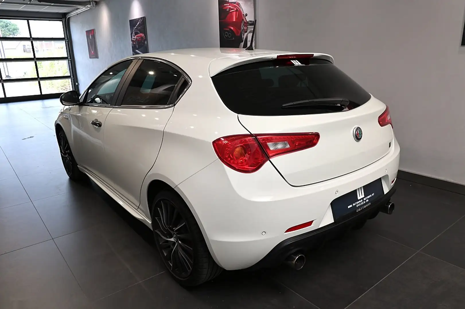Alfa Romeo Giulietta Distinctive 1,4 TB Blanco - 2