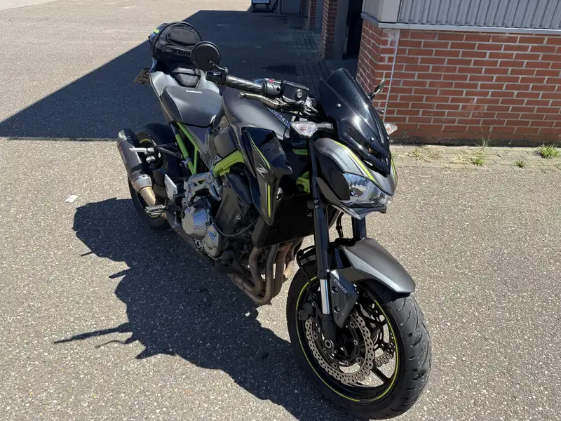 Kawasaki Z900 - foto 4