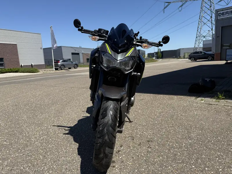 Kawasaki Z900 - foto 8
