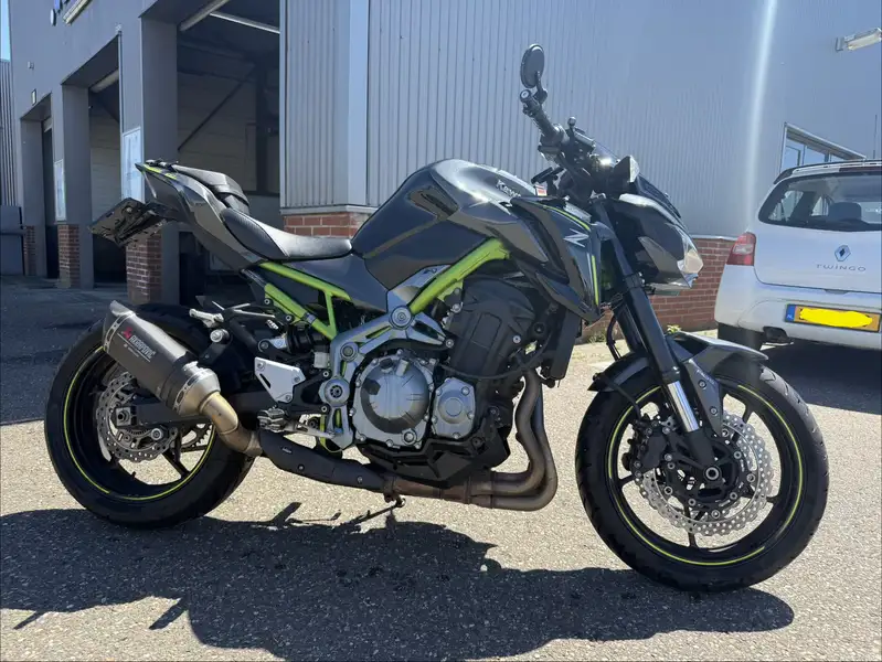 Kawasaki Z900 - foto 3