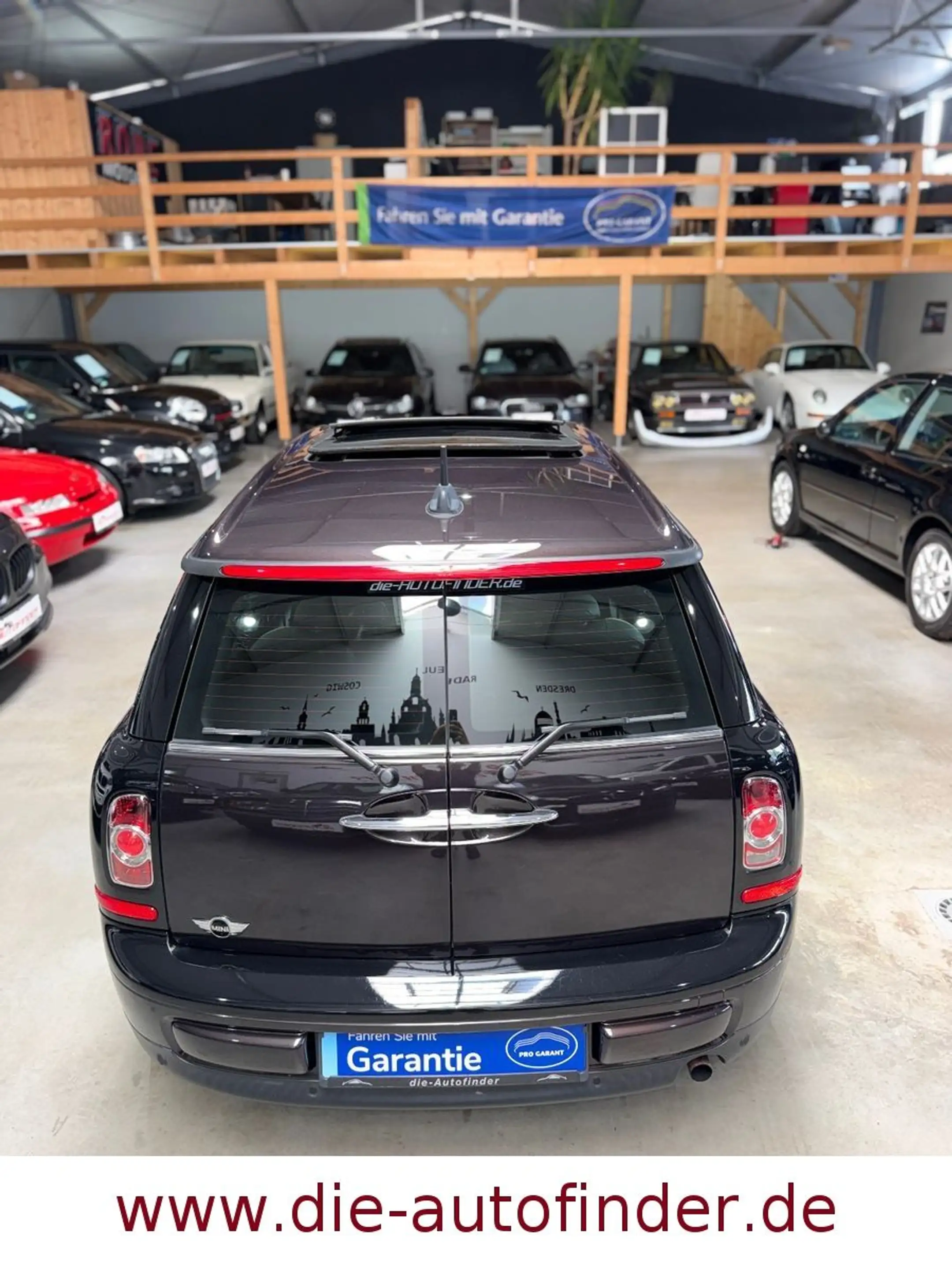 MINI One Clubman Leder,Navi,Panorama,PDC,Sitzh,1.Hand — photo 15