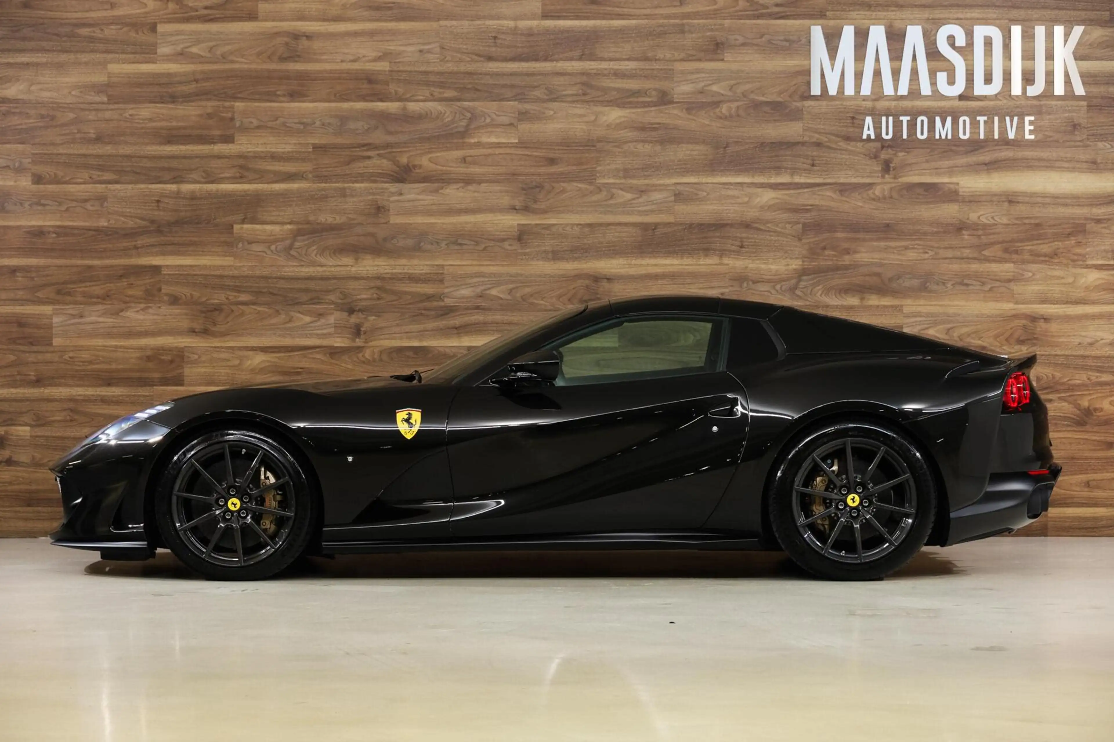 Ferrari 812 GTS 6.5 V12 HELE|Lift|Carbon Velgen|Painted Shield — photo 17