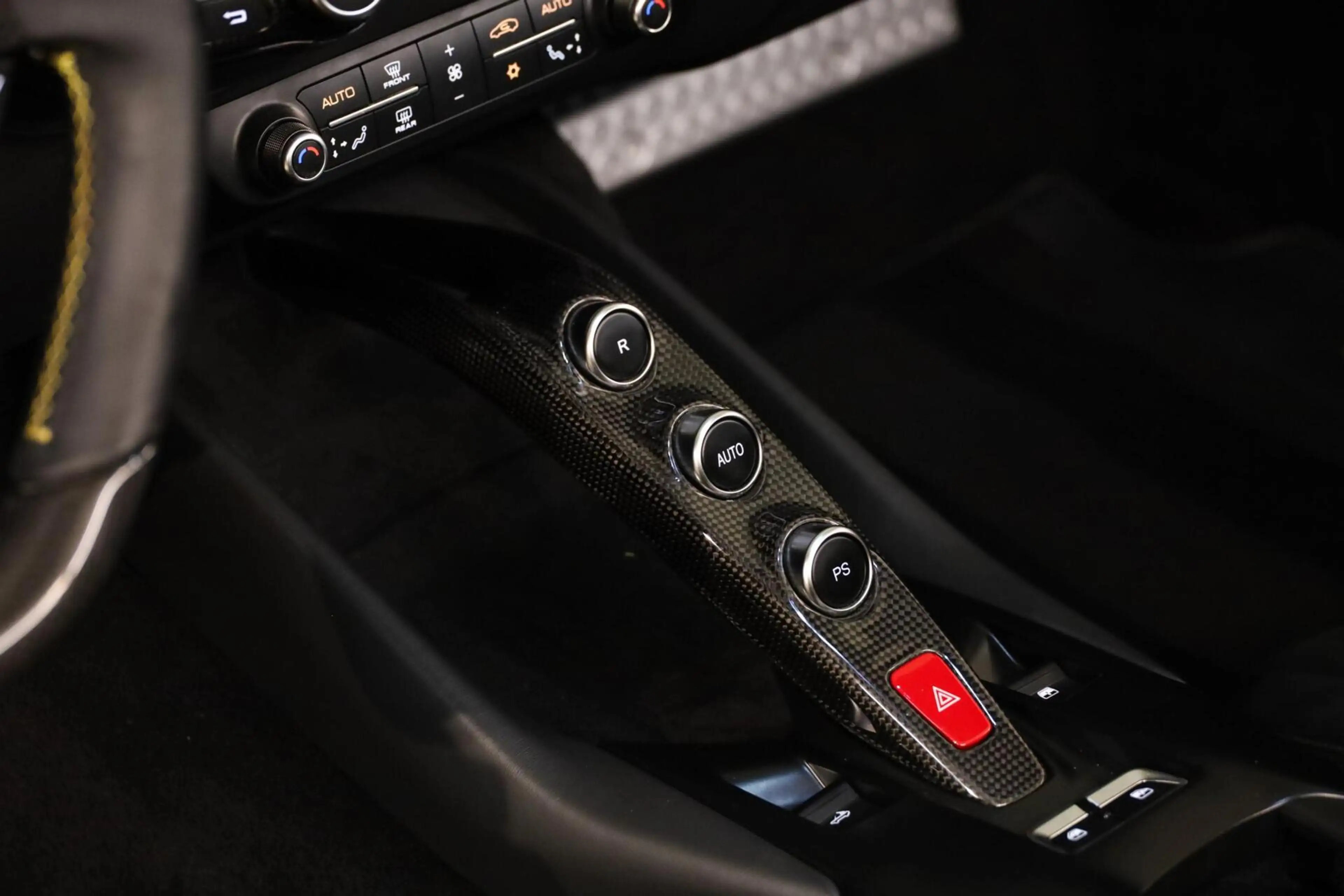 Ferrari 812 GTS 6.5 V12 HELE|Lift|Carbon Velgen|Painted Shield — photo 29