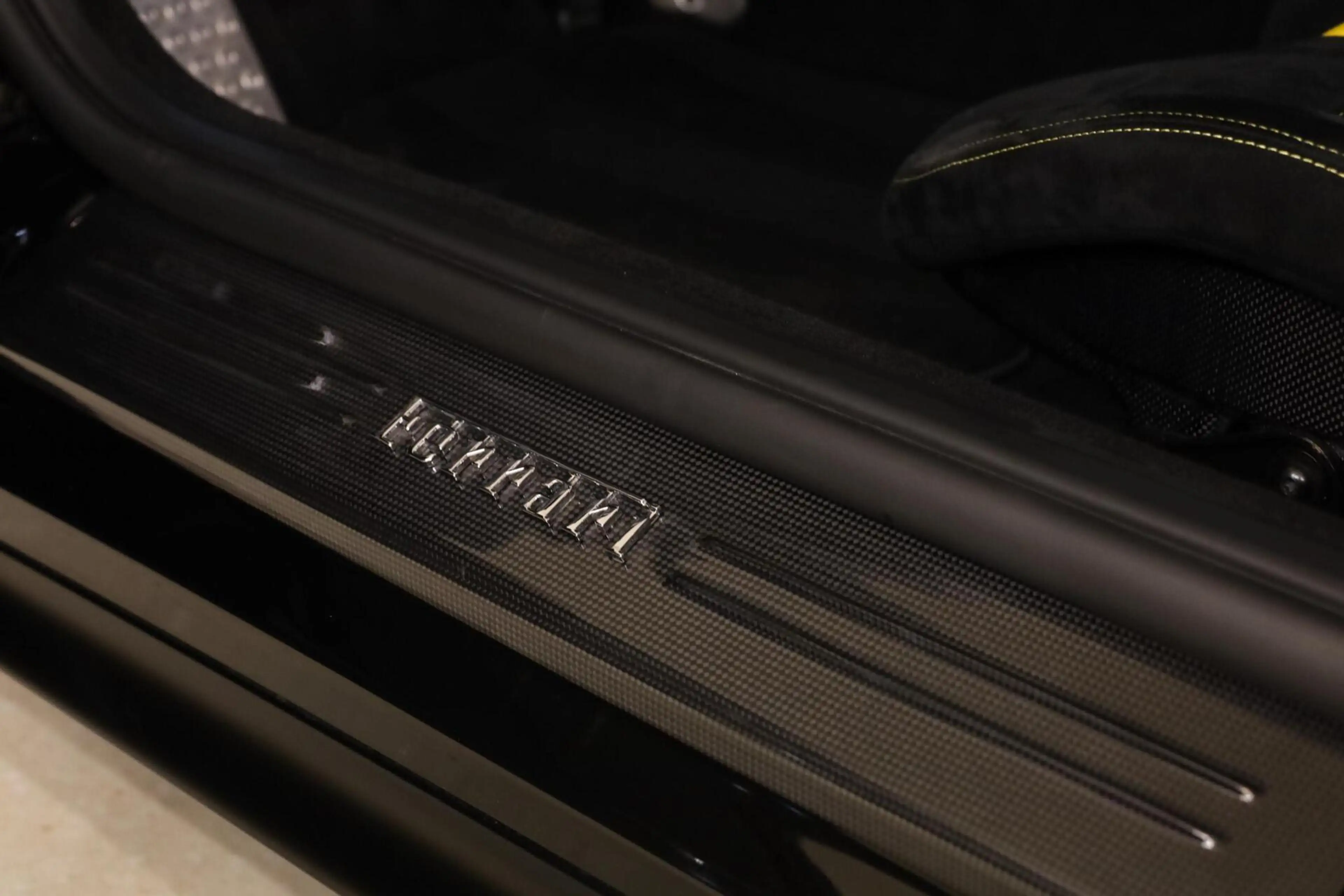Ferrari 812 GTS 6.5 V12 HELE|Lift|Carbon Velgen|Painted Shield — photo 33