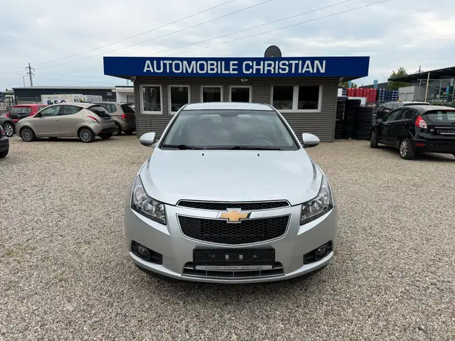 Chevrolet Cruze 2.0 Automatik Navi Tempomat PDC