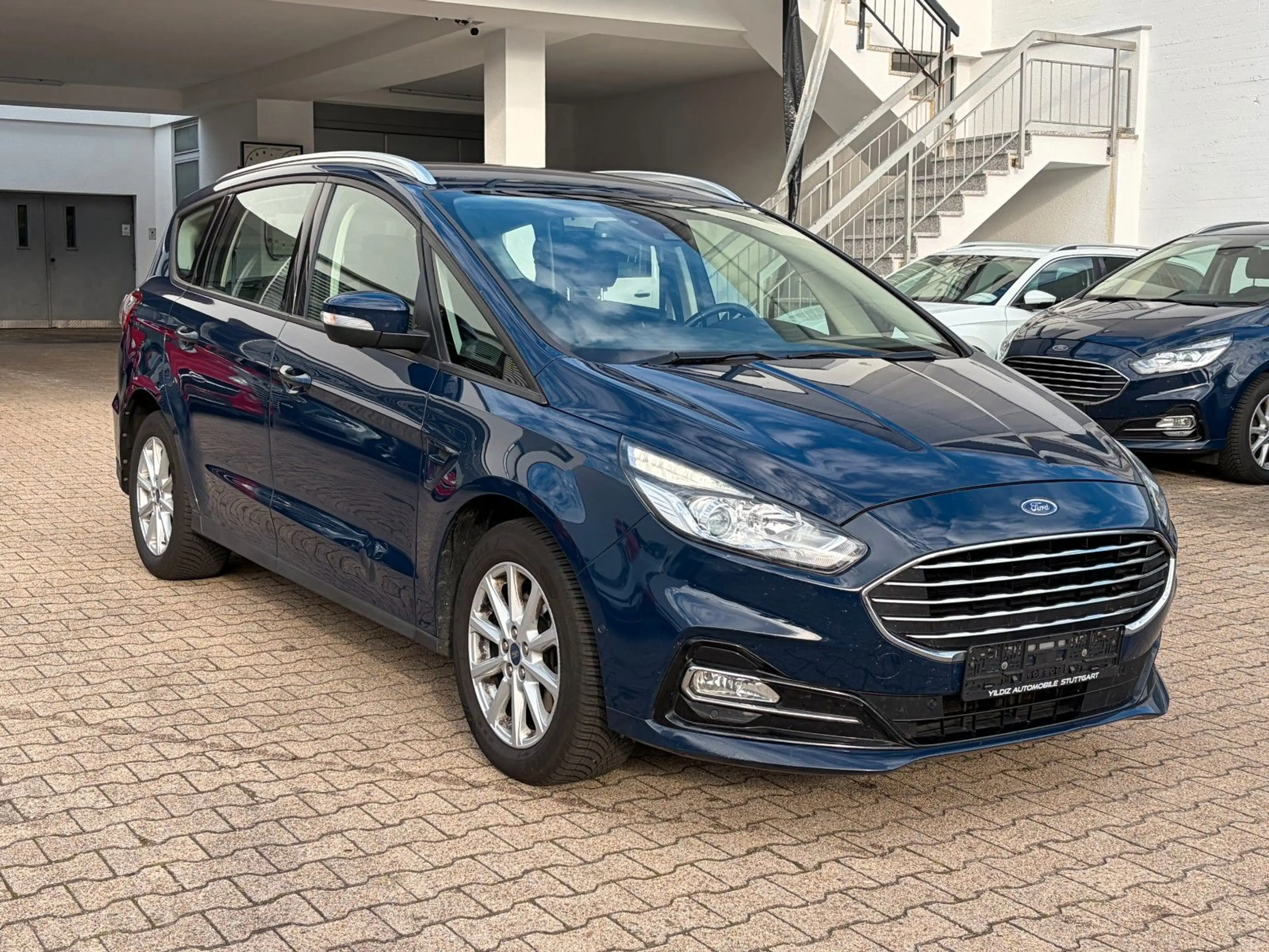 Ford S-Max Hybrid Edition*7-SITZER*SITZHEIZUNG* — photo 3