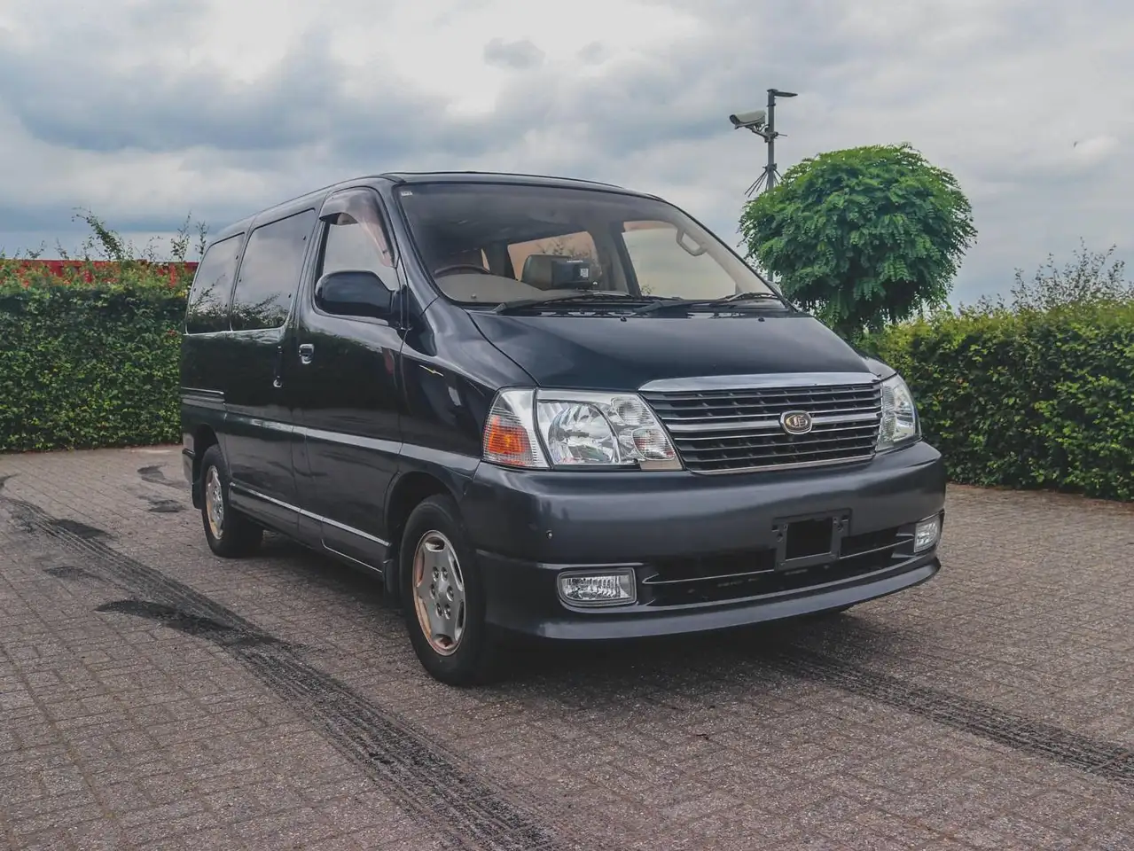 Toyota Granvia, foto 1