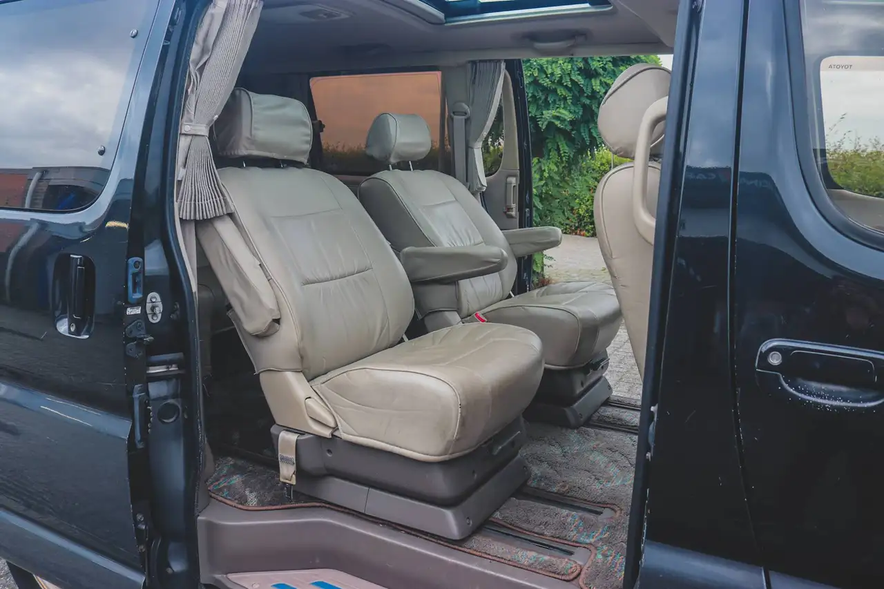 Toyota Granvia, foto 7
