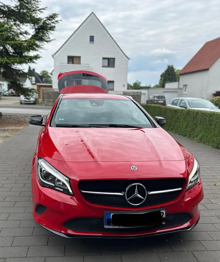 Mercedes-Benz CLA 180 CLA 180 (117.942) Rot - 1