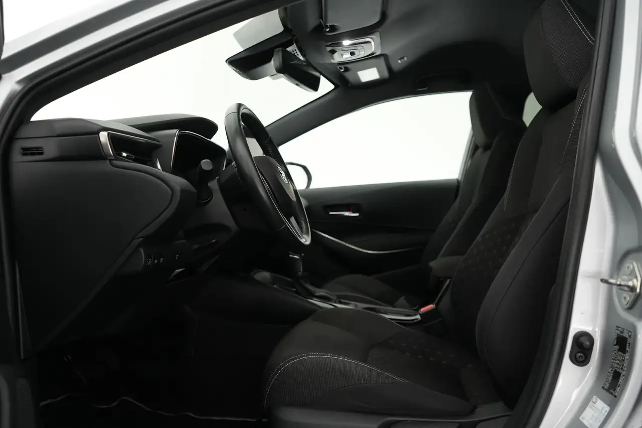 Toyota Corolla Touring Sports 1.8 Hybrid Dynamic e-CVT Business L, миниатюра 17