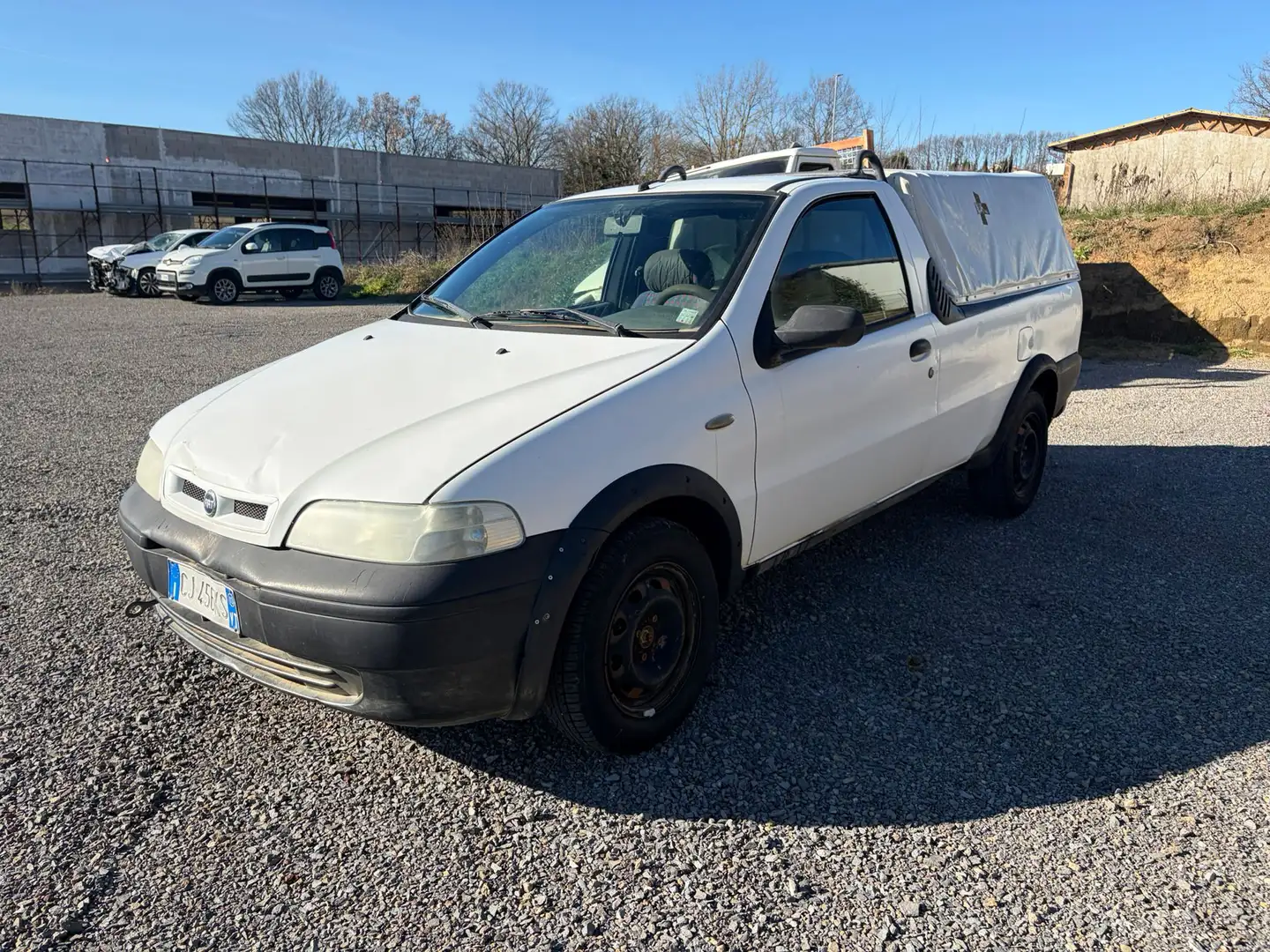 Fiat Strada Weiß - 1