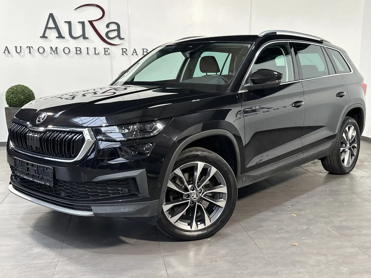 Skoda Kodiaq 2.0 TDI 4x4 DSG Tour NAV+LED+AHK+CANTON Schwarz - 2