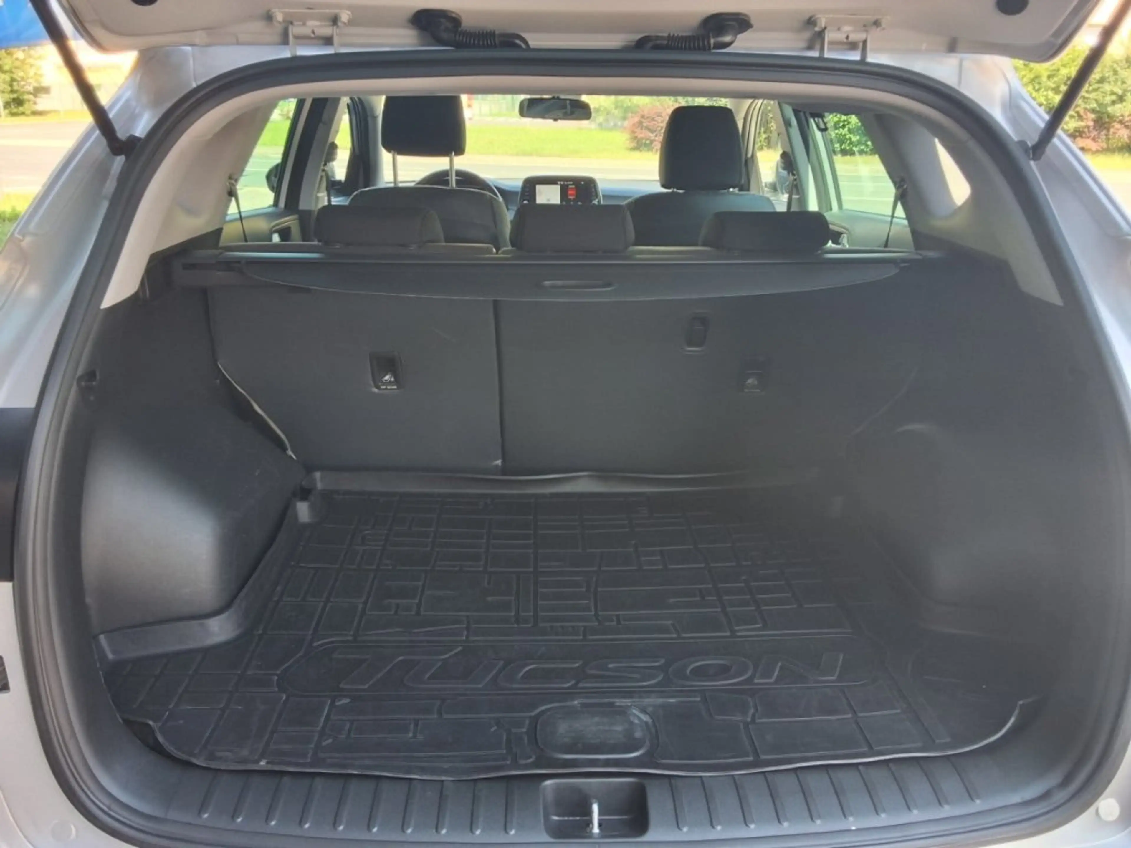 Hyundai TUCSON Level 3 Plus 1,6 CRDi 4WD MT t0b35a — photo 4