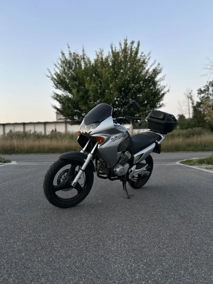 Honda Varadero 125 - 1