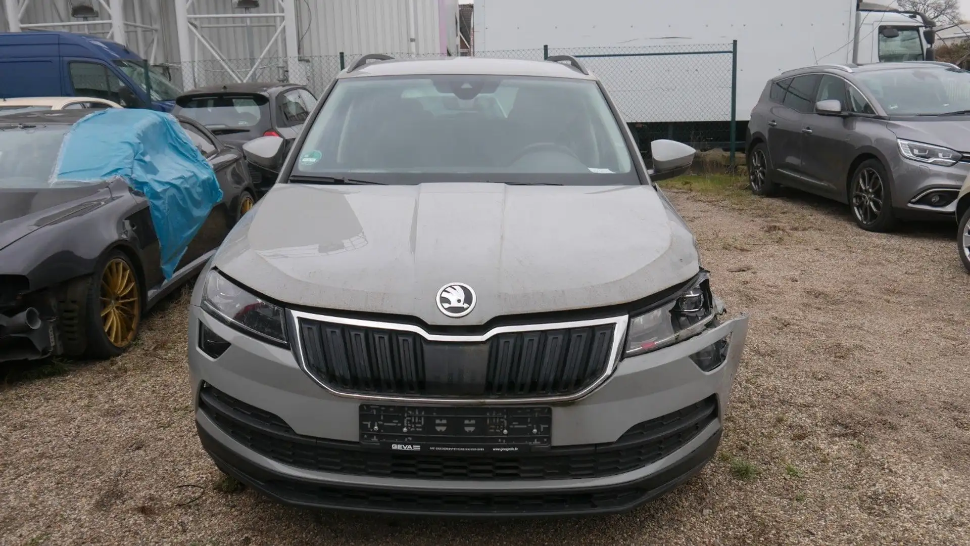 Skoda Karoq Style Grau - 2