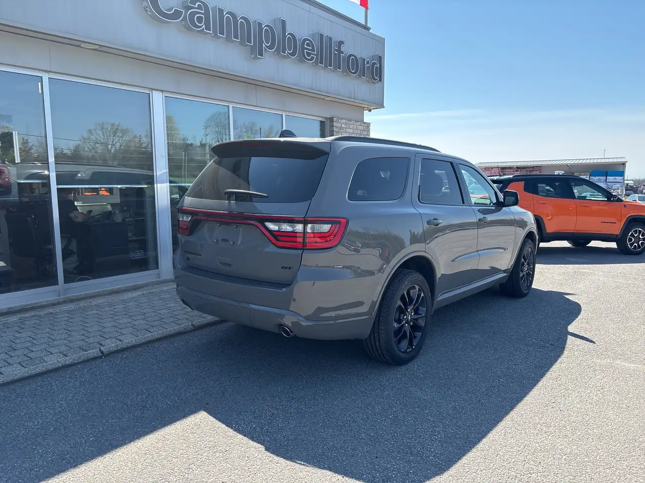 Dodge Durango снимка Dodge Durango