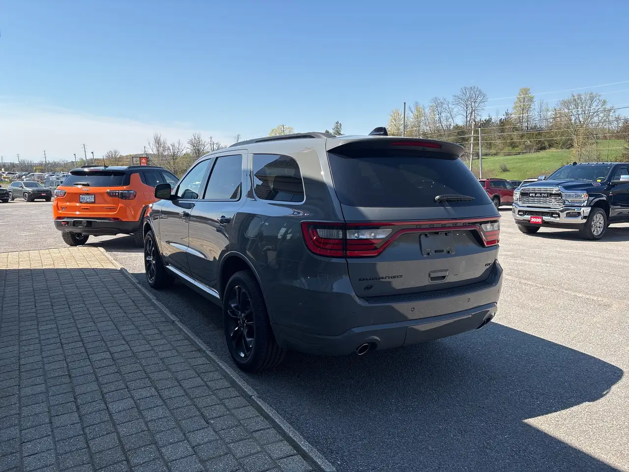 Dodge Durango снимка Dodge Durango