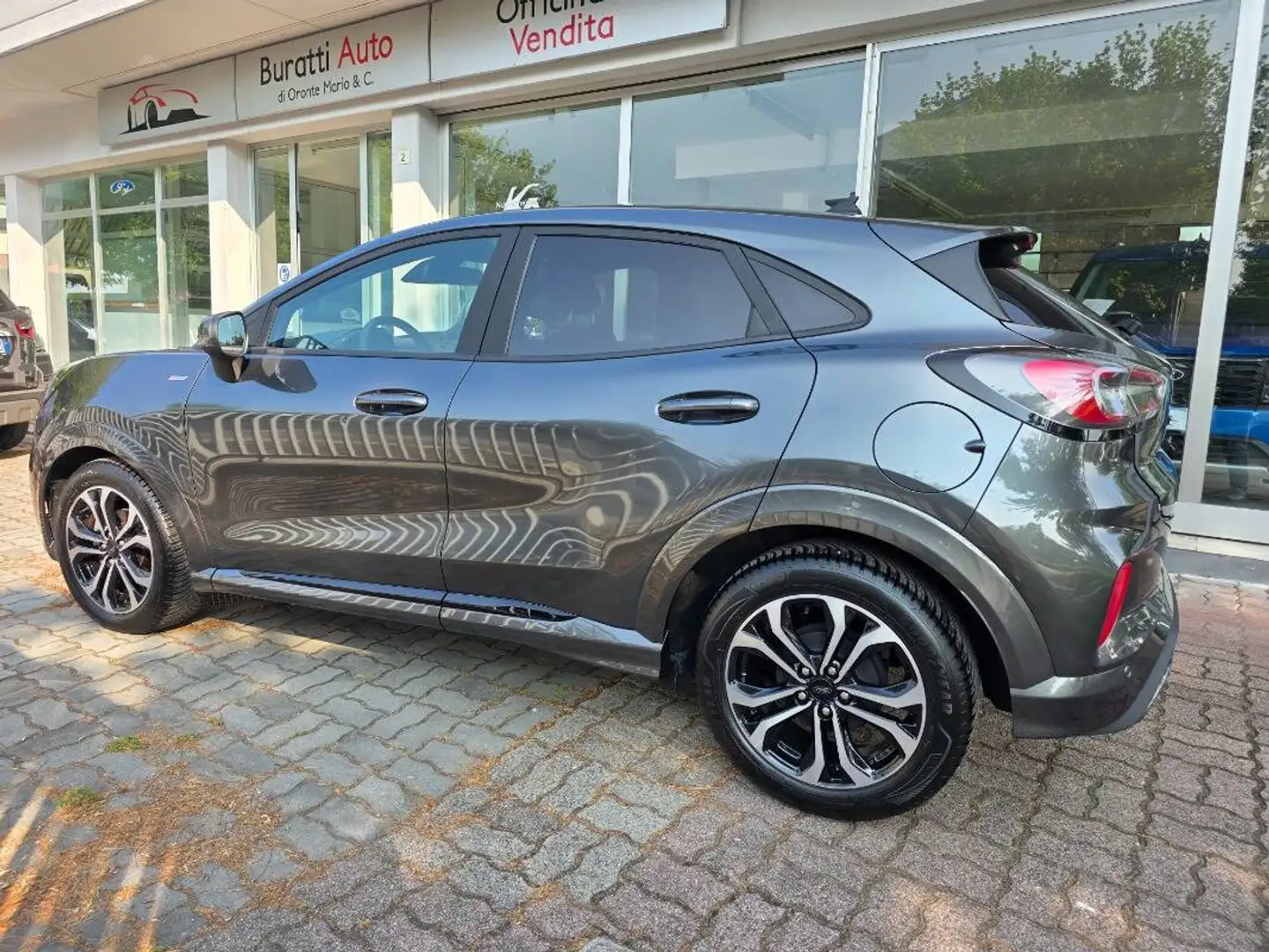 Ford Puma 1.0 ecoboost h ST-Line s&s 125cv hybrid auto Grau - 2