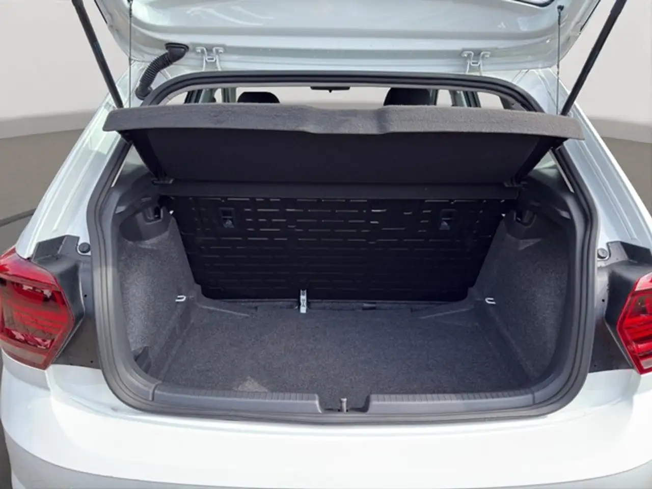 Volkswagen Polo 1.0 Trendline Sitzhzg+Klima+ALU+Allwetter+, миниатюра 16