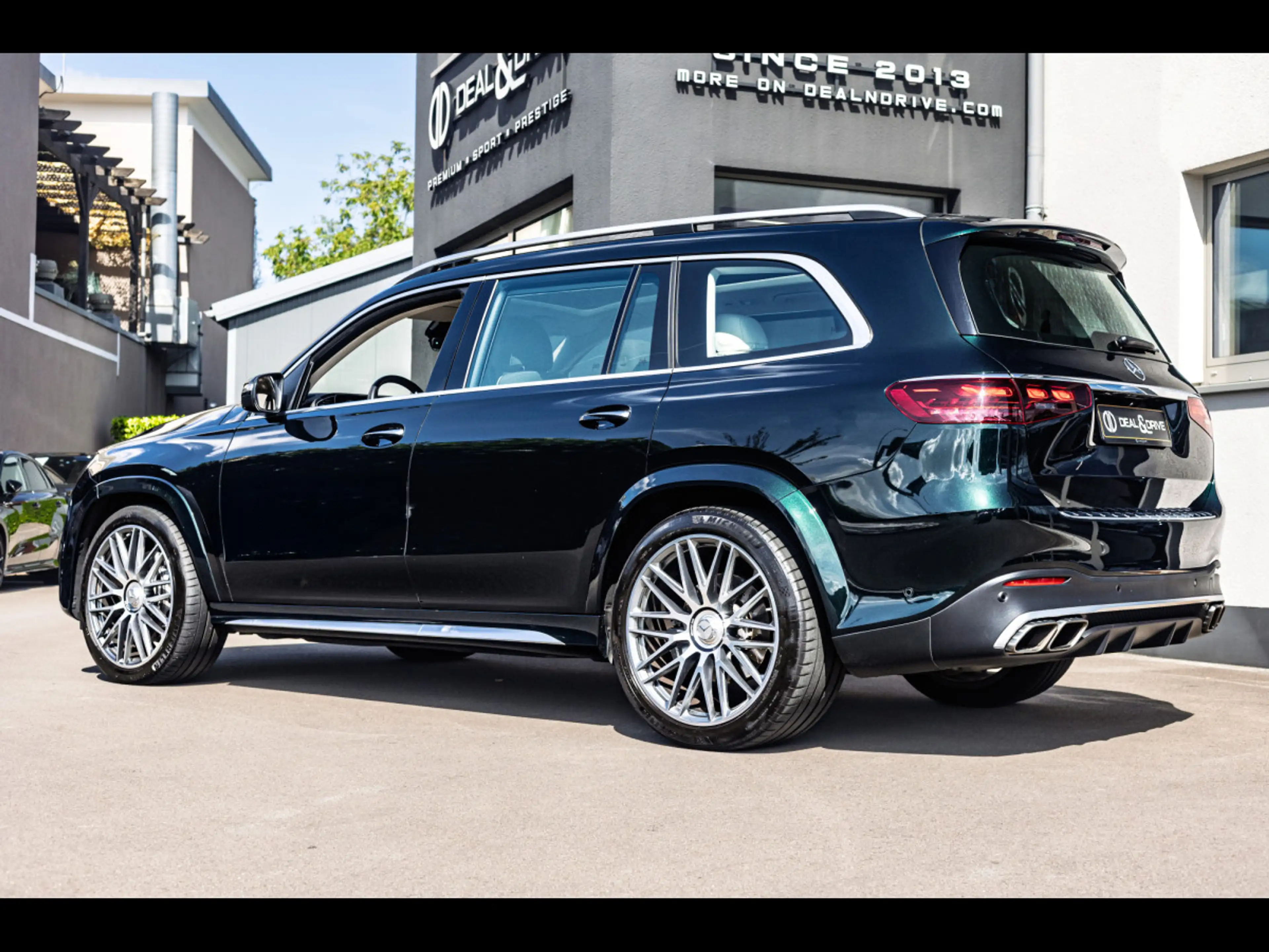 Mercedes-Benz GLS 63 AMG 4M+ 7-SITZE°SMARAGDGRÜN°PPF°PREMIUM+°23'°BURM — photo 3
