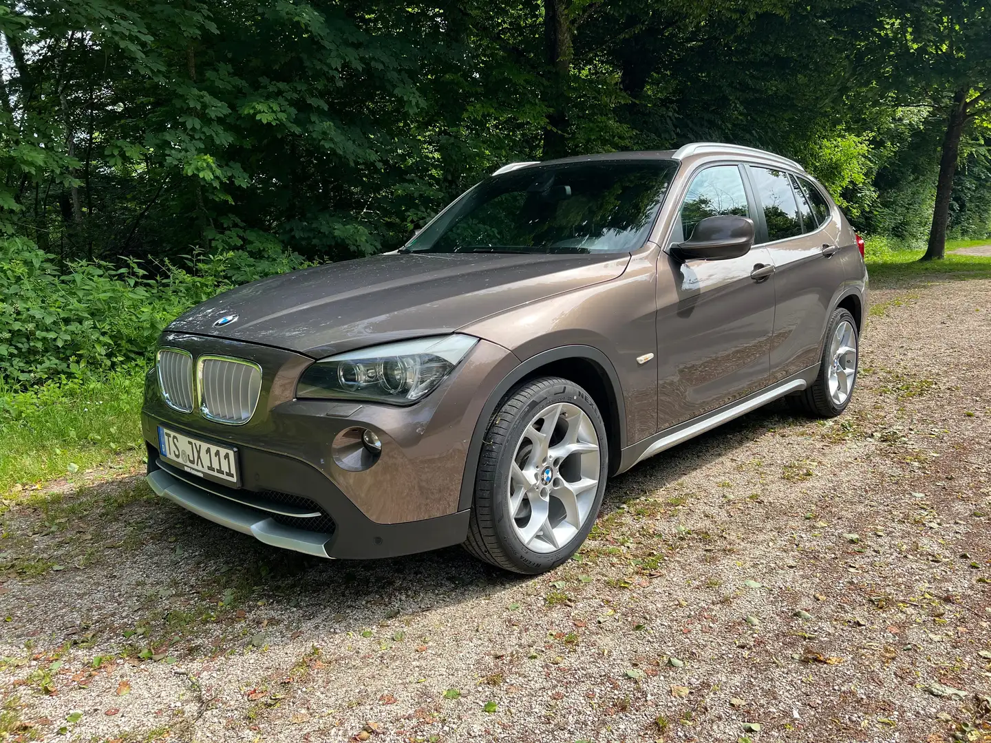 BMW X1 xDrive23d Aut./xDrive/Pano/Navi/SHZ/8x Бронзовий - 1
