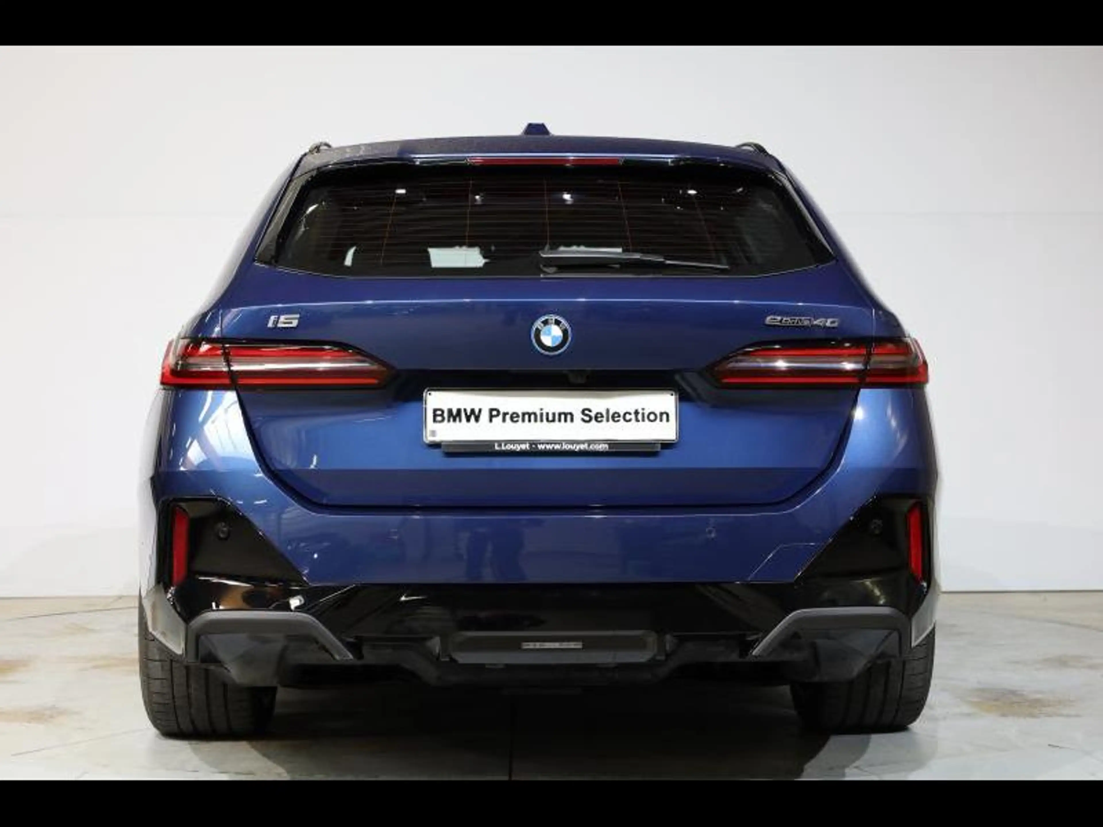 BMW i5 eDrive40 Touring Kit M Sport — photo 4