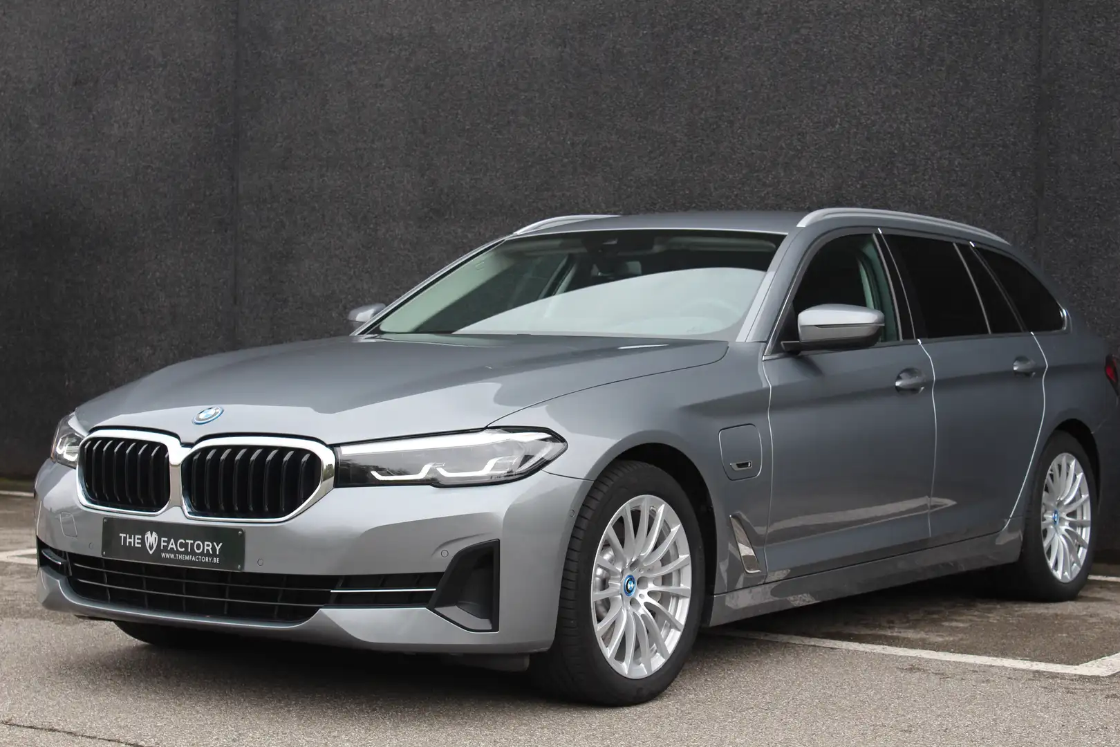 BMW 530 e Touring - Comfort Access - Trekhaak - Alarm - .. Gris - 1