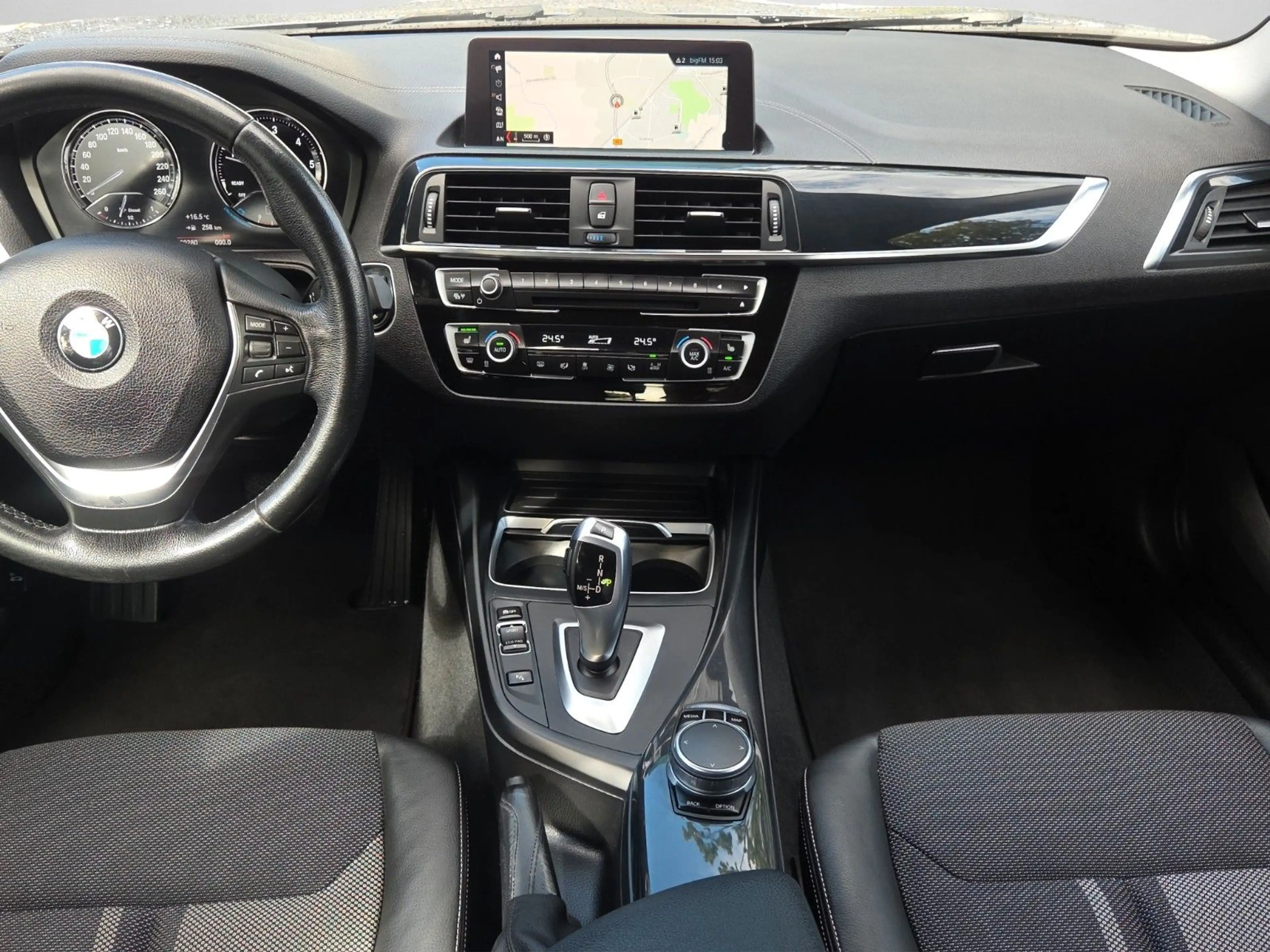 BMW 118 d Urban Line*Navi*Led*Kamera* — photo 13