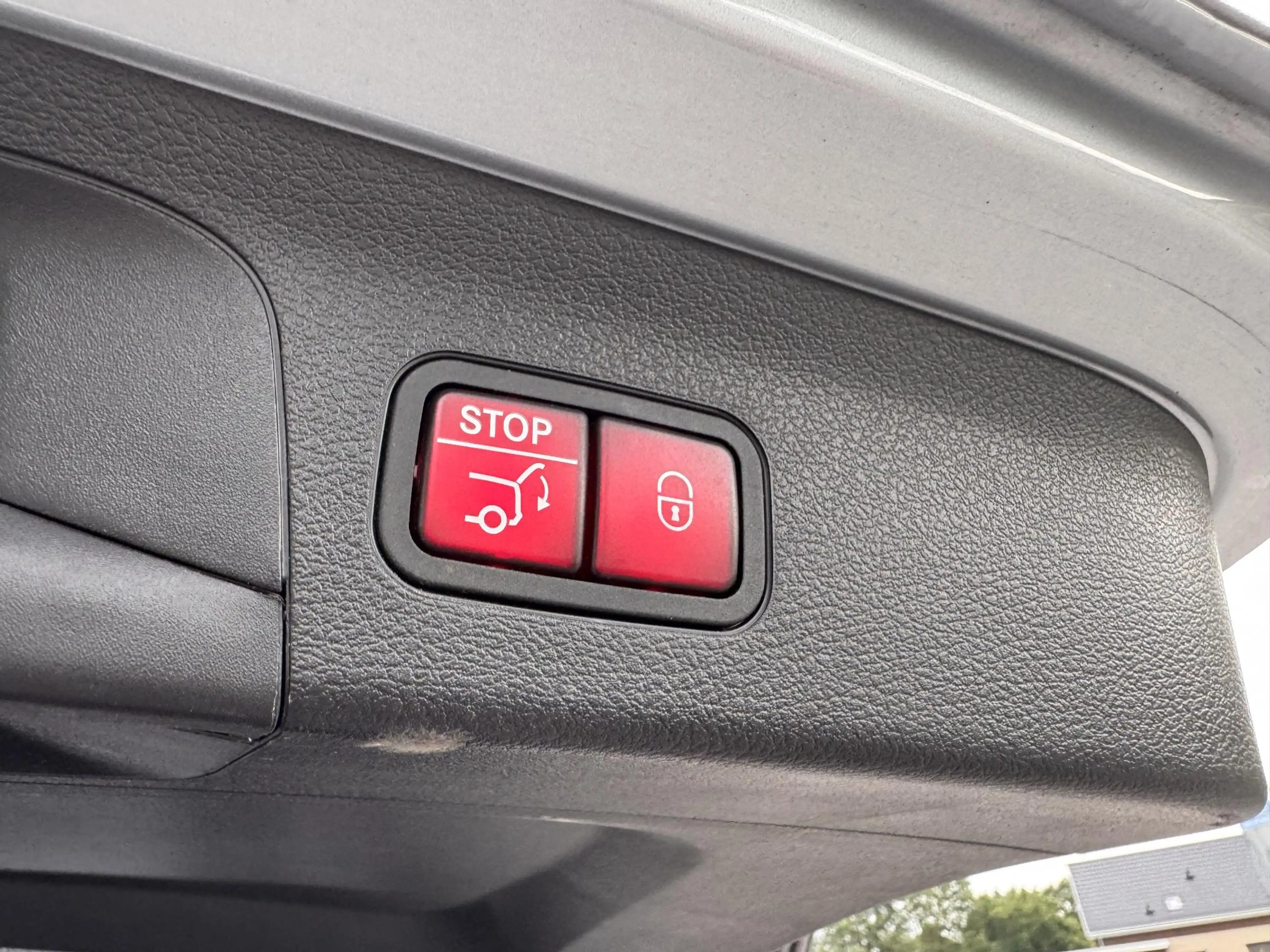 Mercedes-Benz GLS 400 d 4MATIC Premium Plus — photo 15