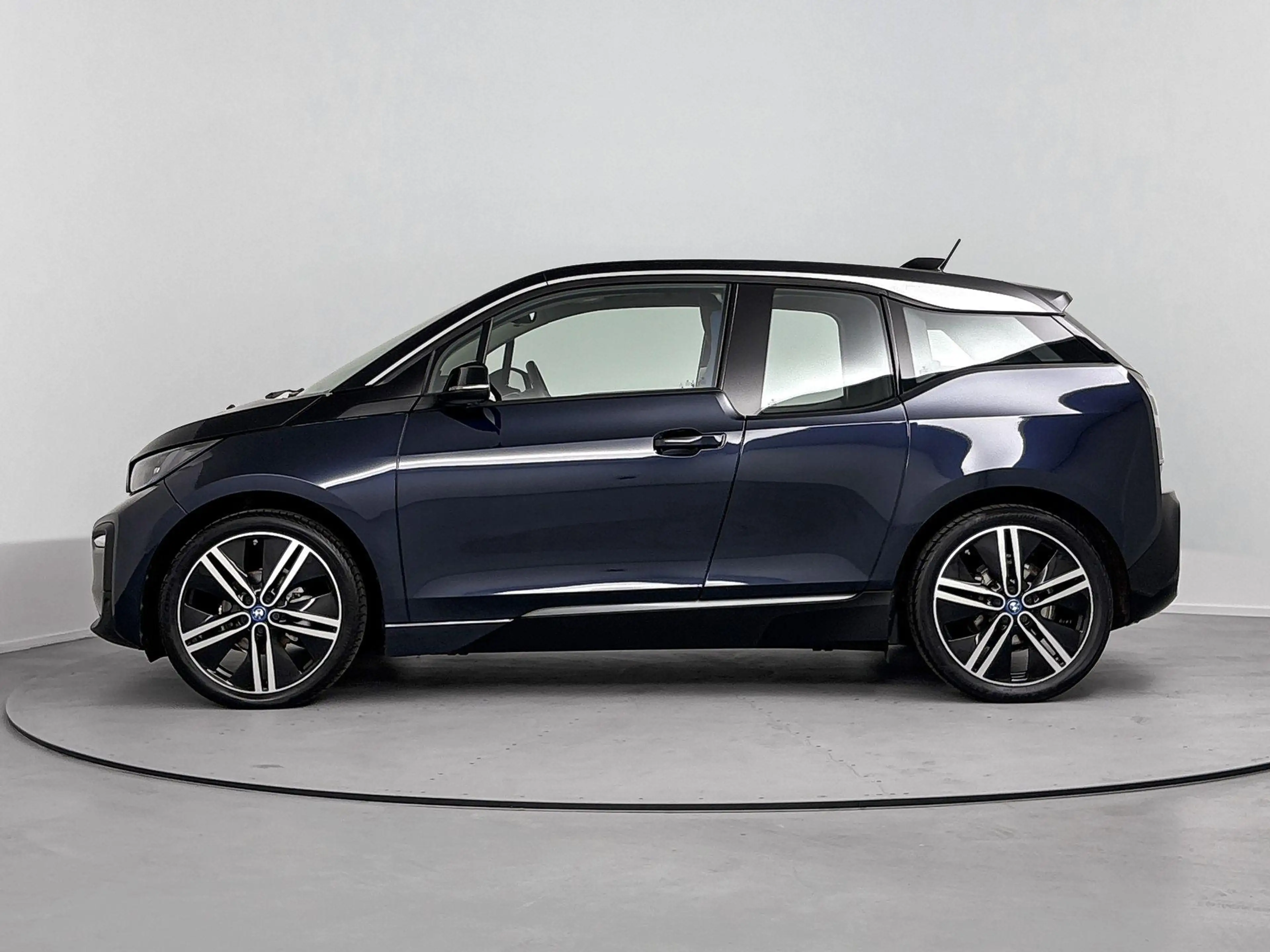 BMW i3 Executive Edition 120Ah 42 kWh Origineel Nederland — photo 2