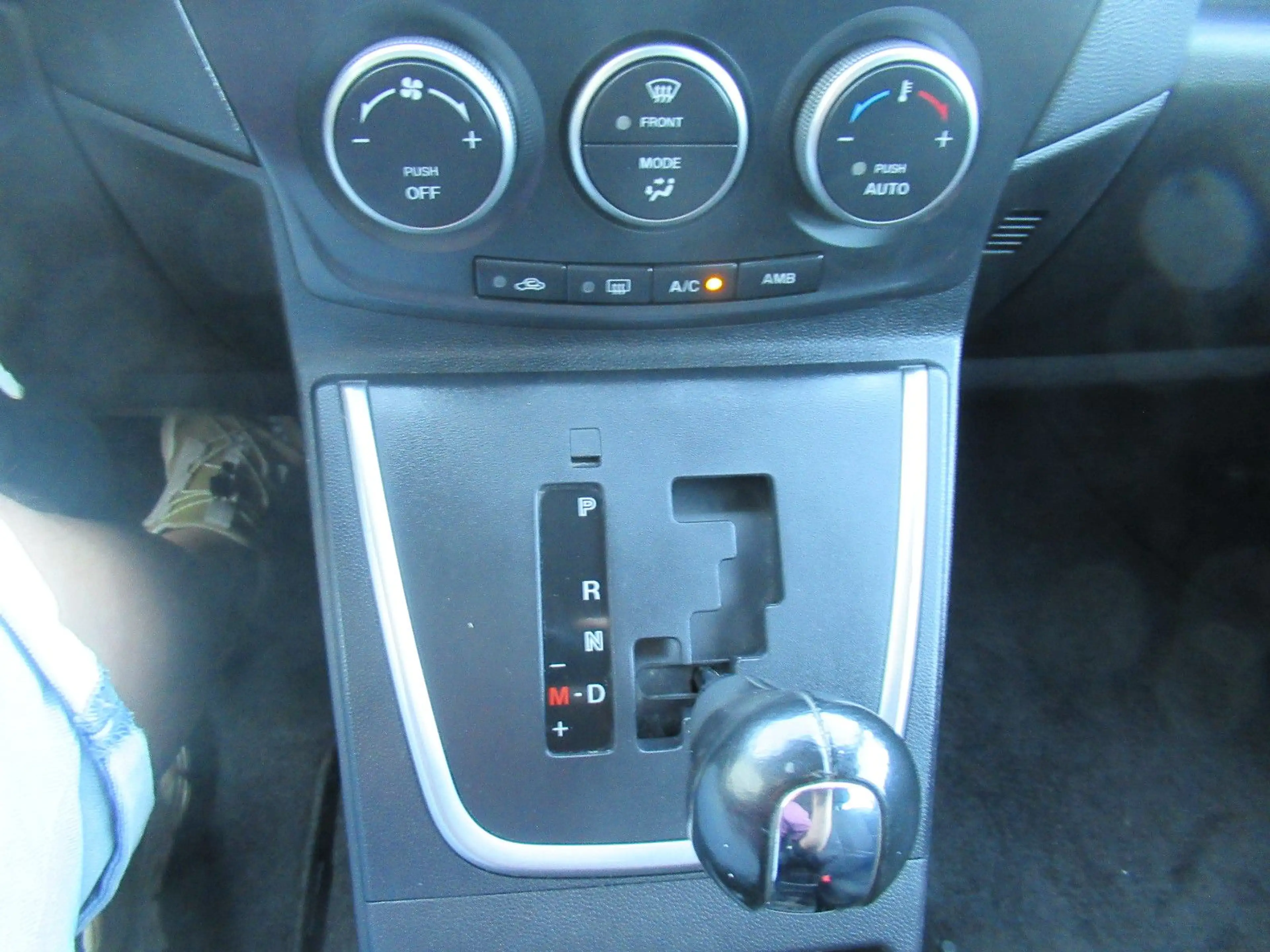 Mazda 5 Center-Line 7-SITZER PDC SHZG TEMPOMAT 1.HAND — photo 16