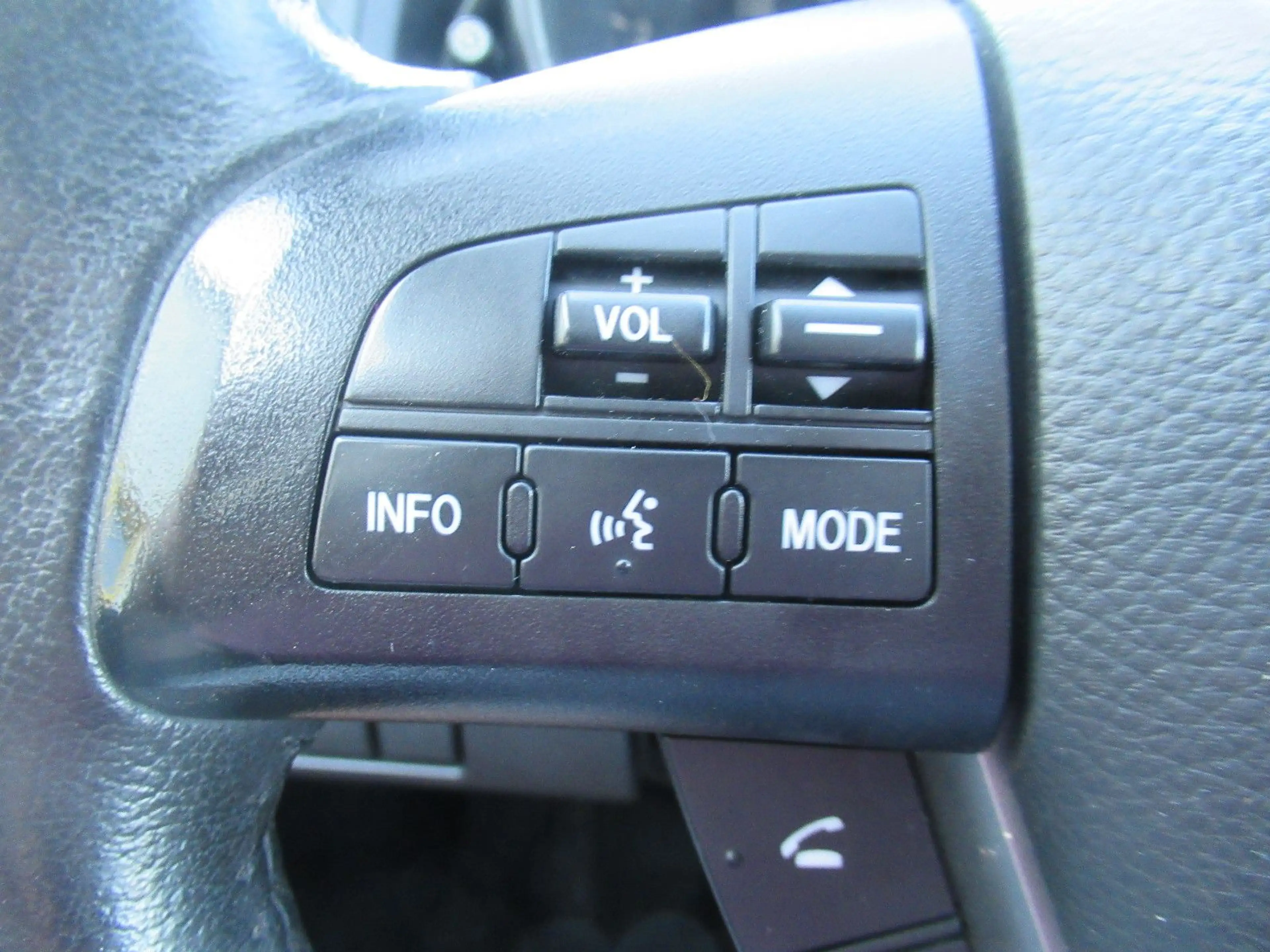 Mazda 5 Center-Line 7-SITZER PDC SHZG TEMPOMAT 1.HAND — photo 12