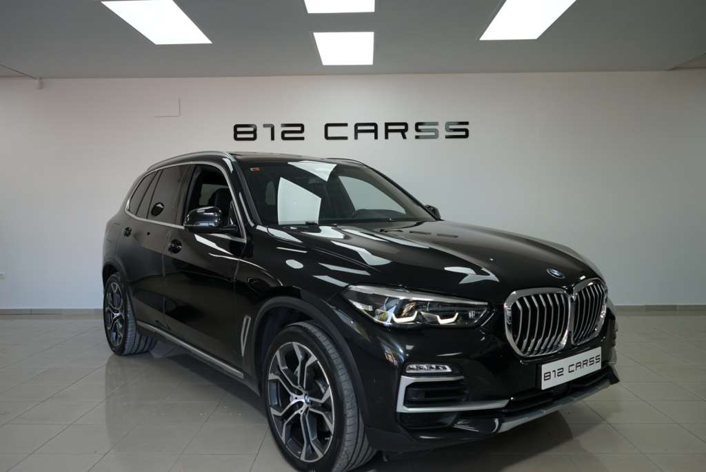 BMW X5 xDrive 30dA xLine - foto 1