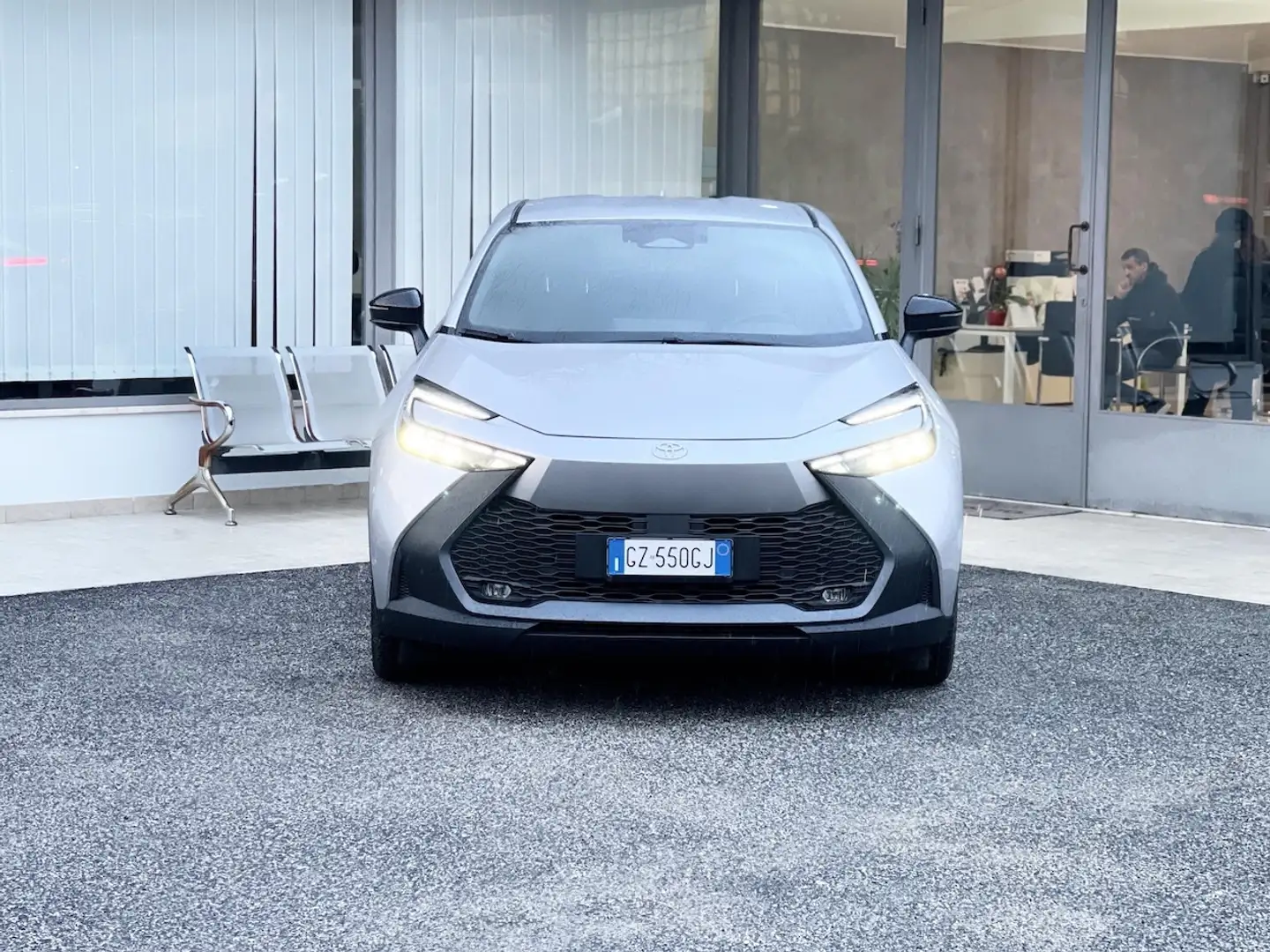 Toyota C-HR 1.8 Hybrid 98CV E6 Neo Automatica - 2025 Argento - 2